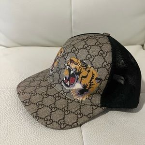Gucci GG tiger supreme